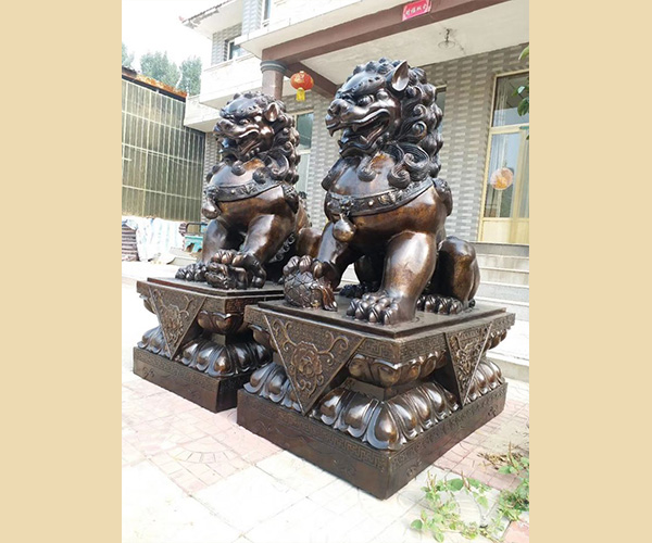 铜狮子