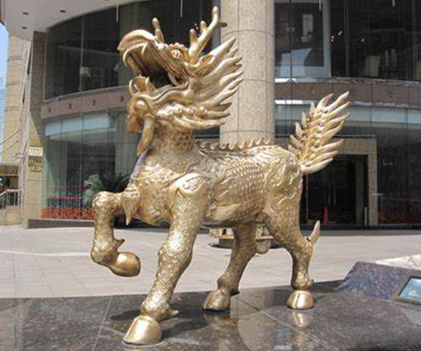 门口铸铜麒麟图片